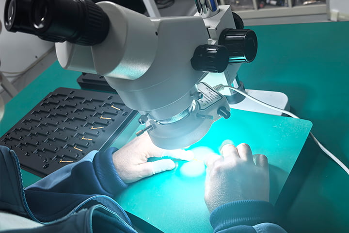 Preparing the FPC Cable for Soldering.png-1